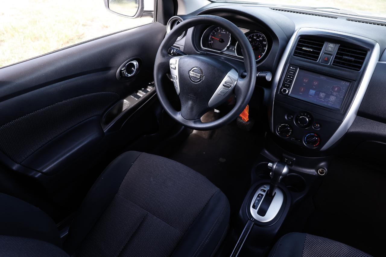 Nissan Versa Sedan  2019