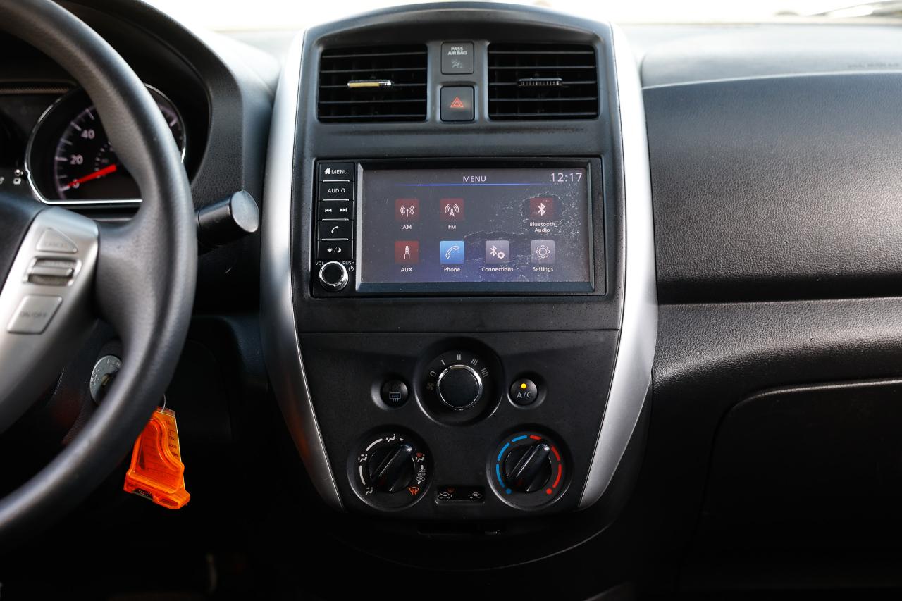 Nissan Versa Sedan  2019