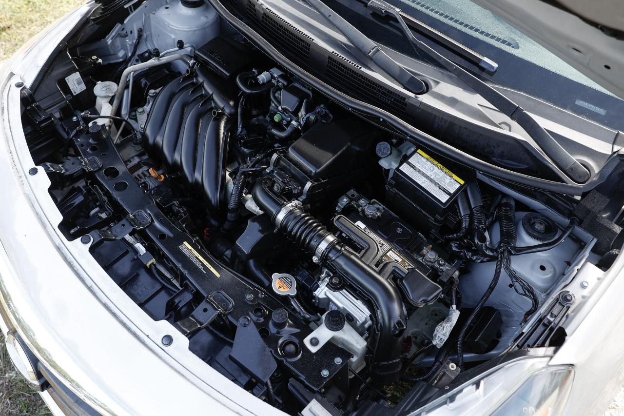 Nissan Versa Sedan  2019