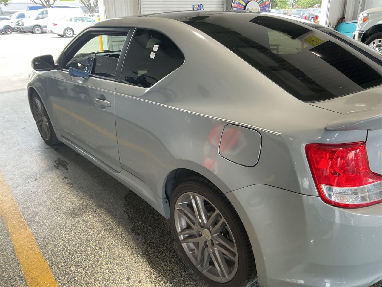 Scion tC  2012