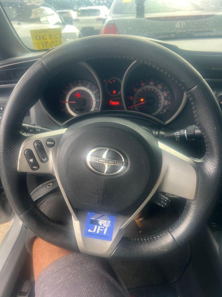 Scion tC  2012