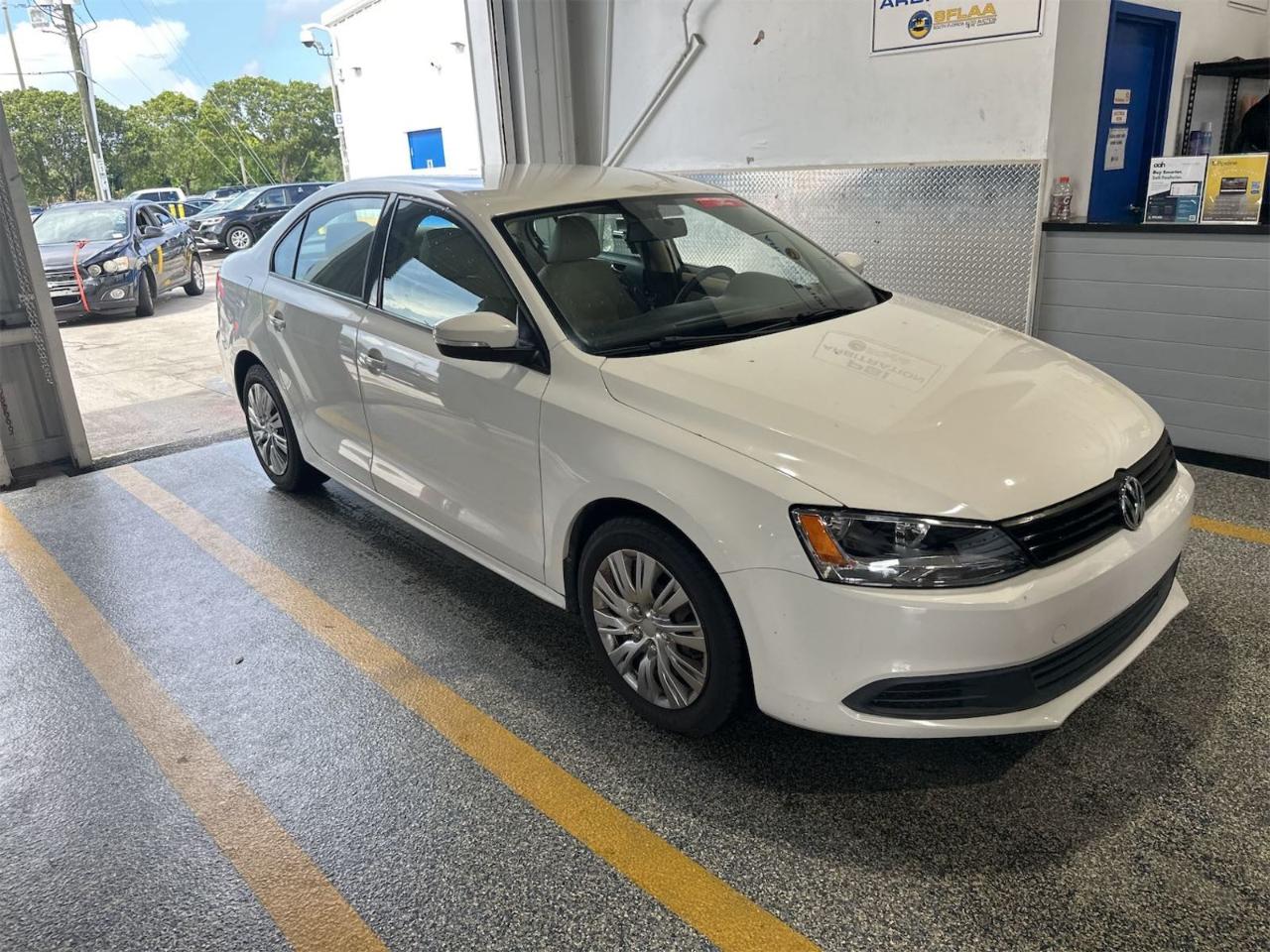Volkswagen Jetta Sedan  2011