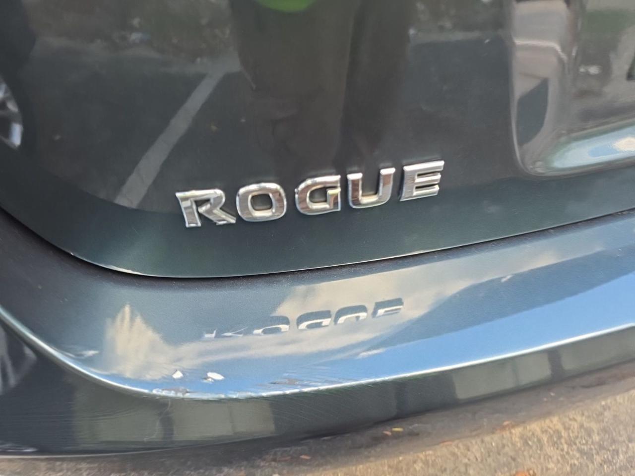 Nissan Rogue  2013