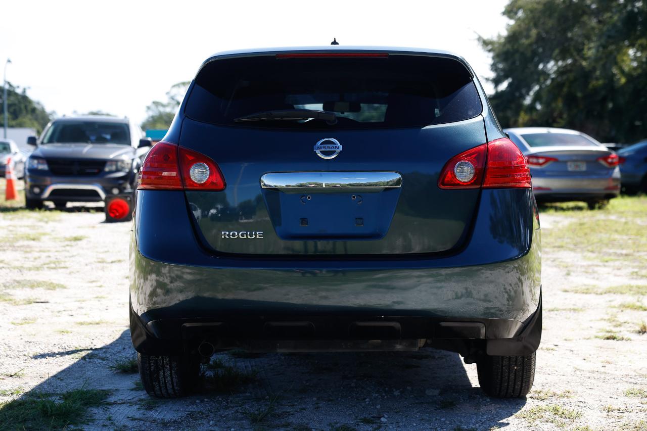 Nissan Rogue  2013
