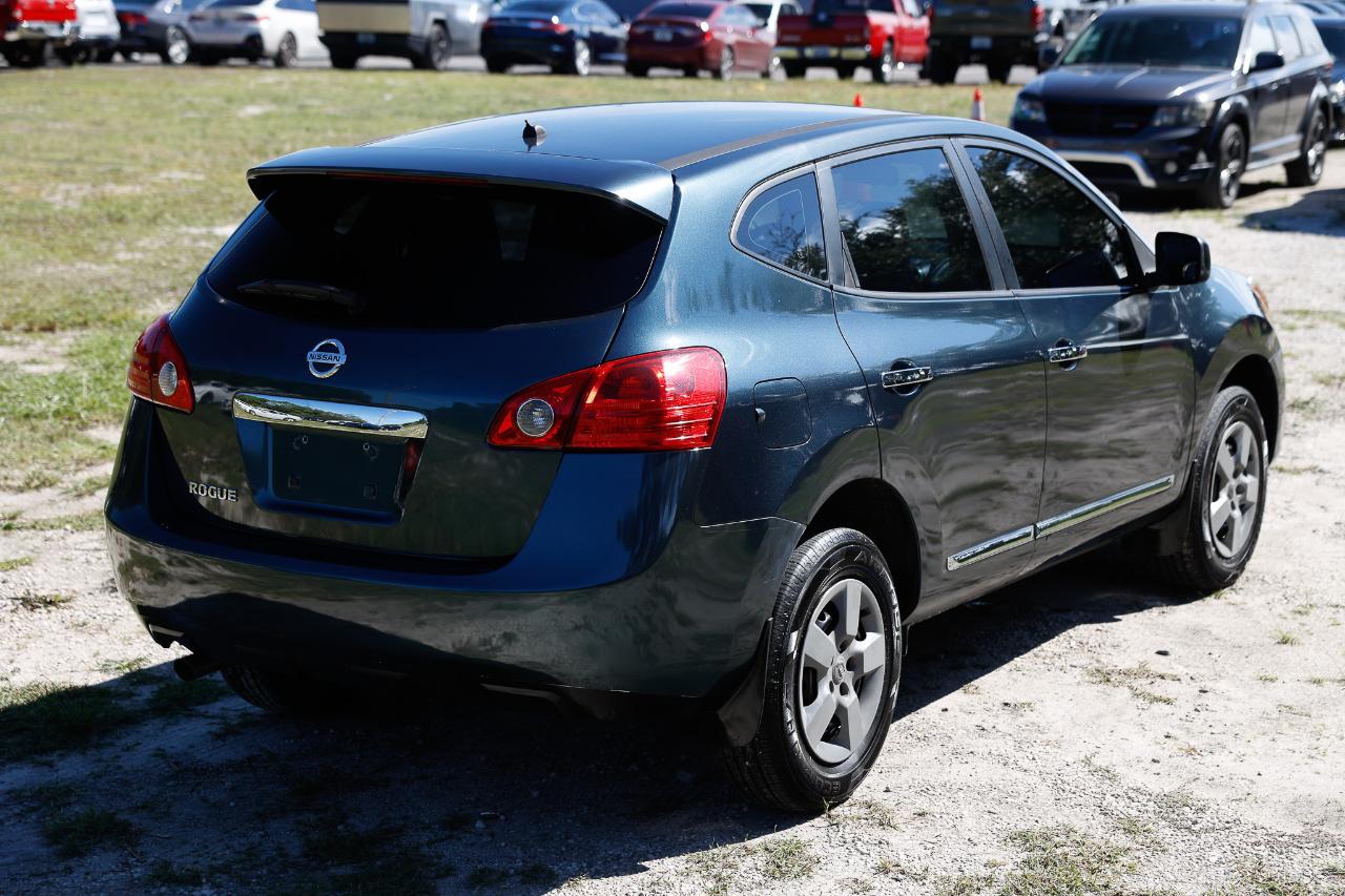 Nissan Rogue  2013