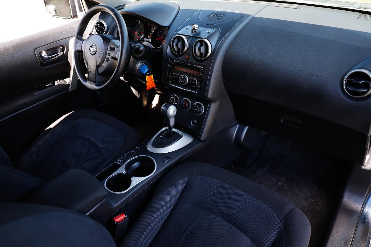 Nissan Rogue  2013