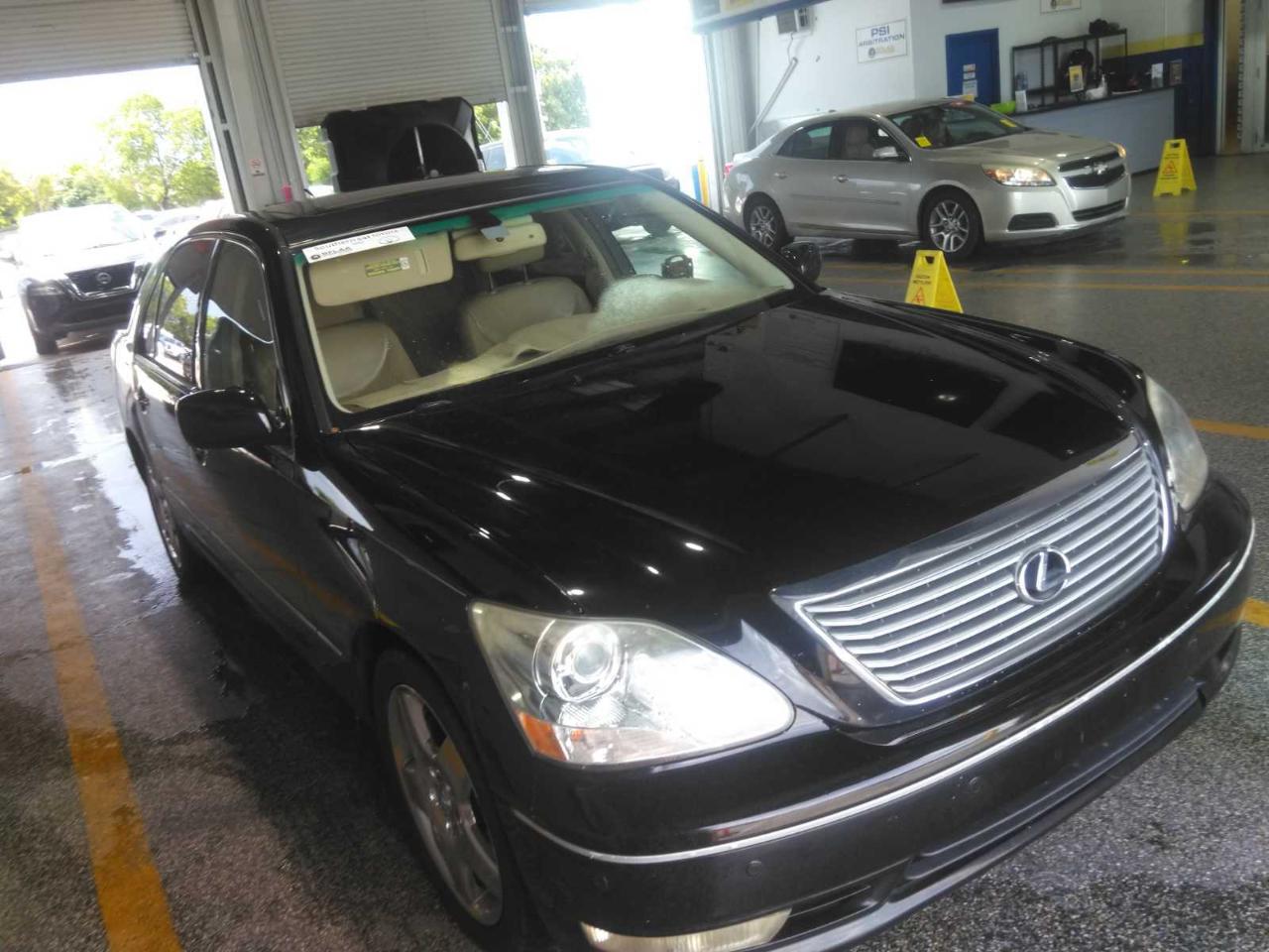 Lexus LS 430  2005