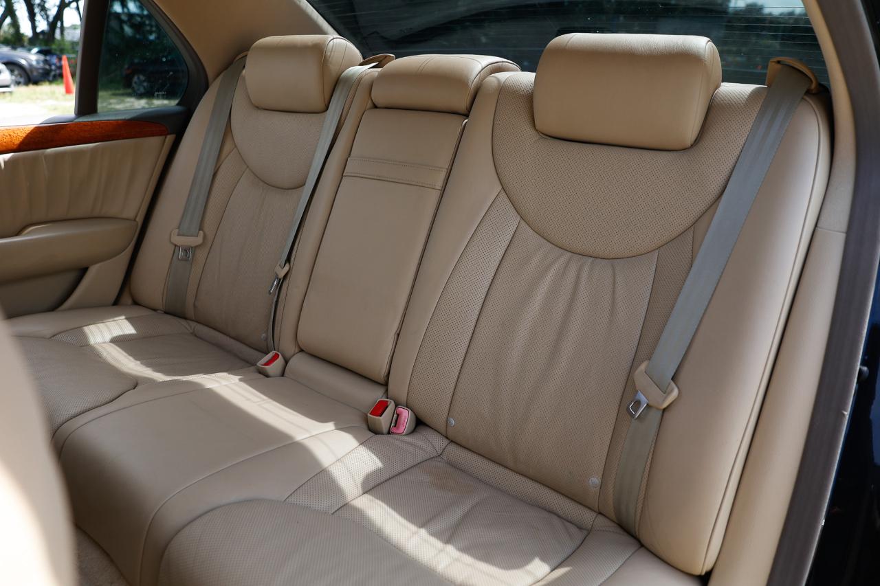 Lexus LS 430  2005