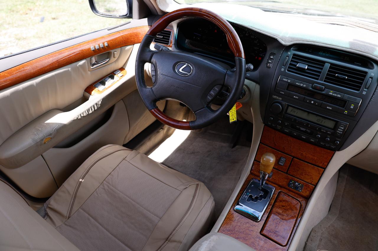 Lexus LS 430  2005