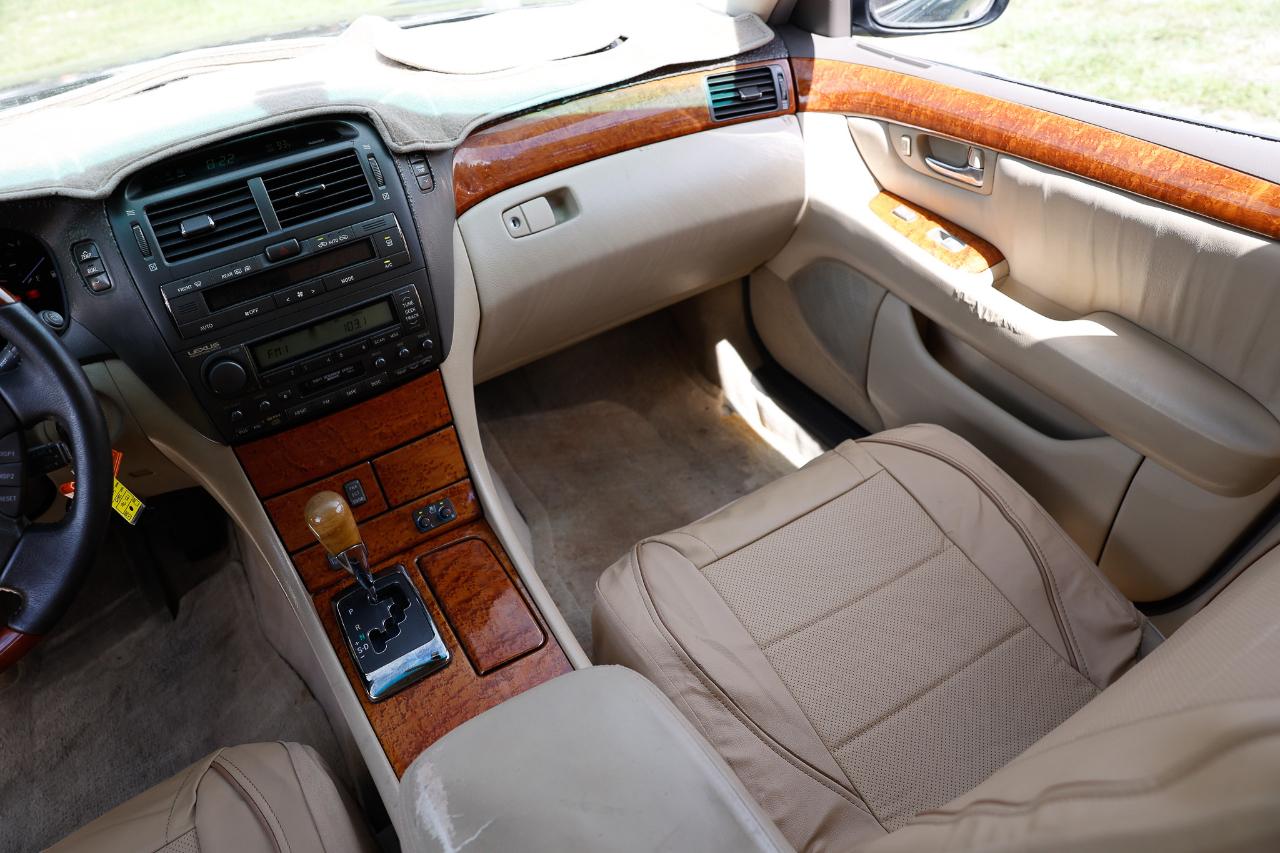 Lexus LS 430  2005