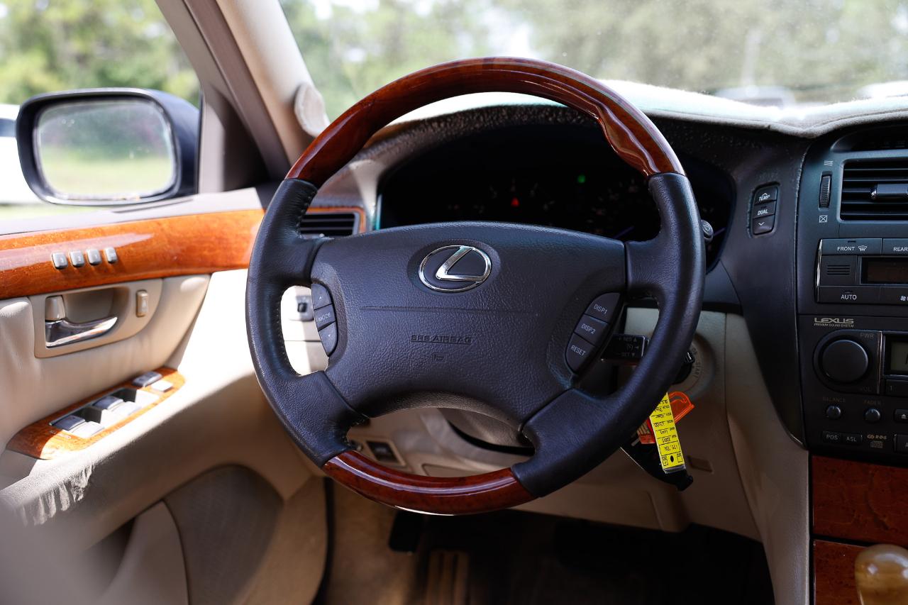 Lexus LS 430  2005