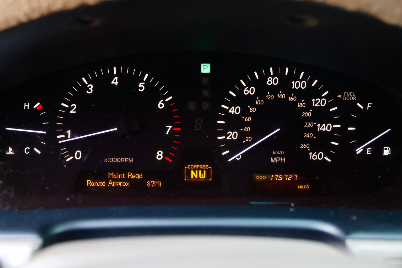 Lexus LS 430  2005