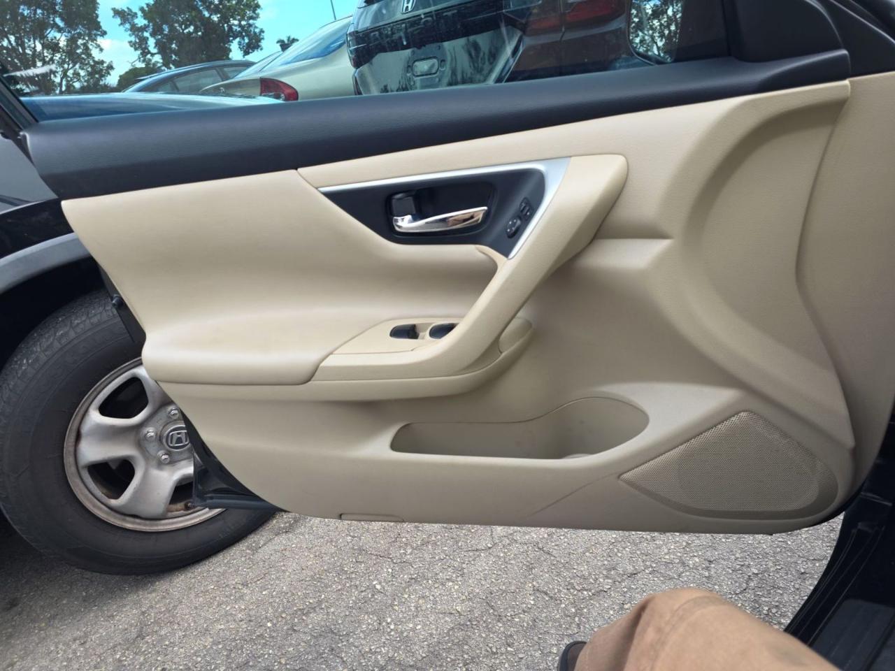 Nissan Altima  2017
