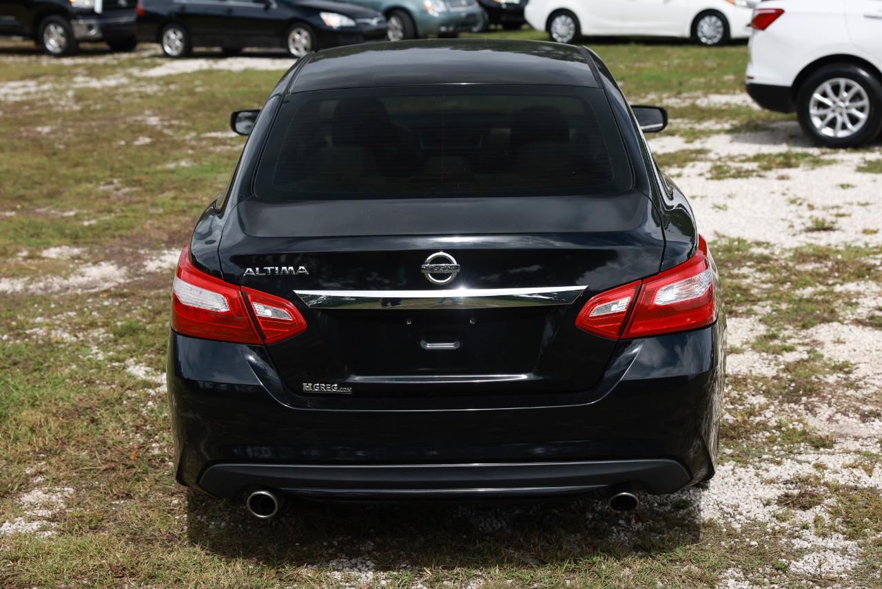 Nissan Altima  2017