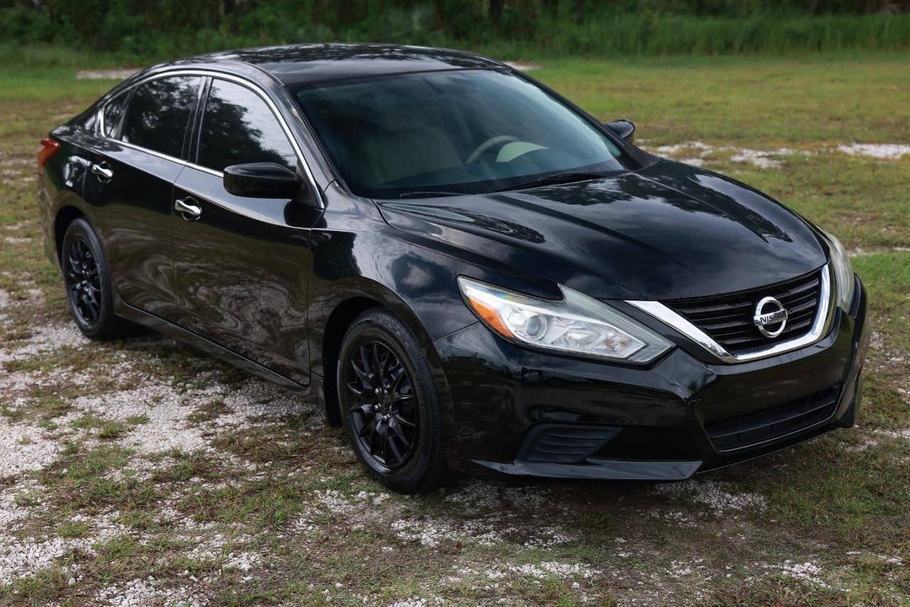 Nissan Altima  2017