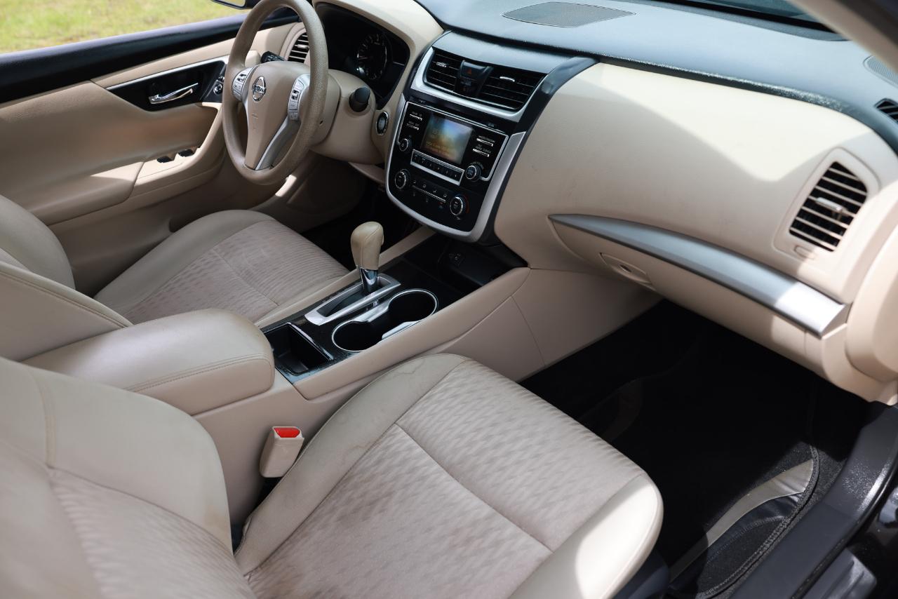 Nissan Altima  2017