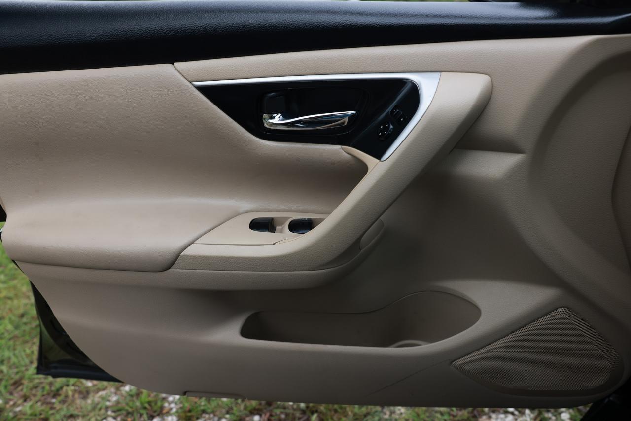 Nissan Altima  2017