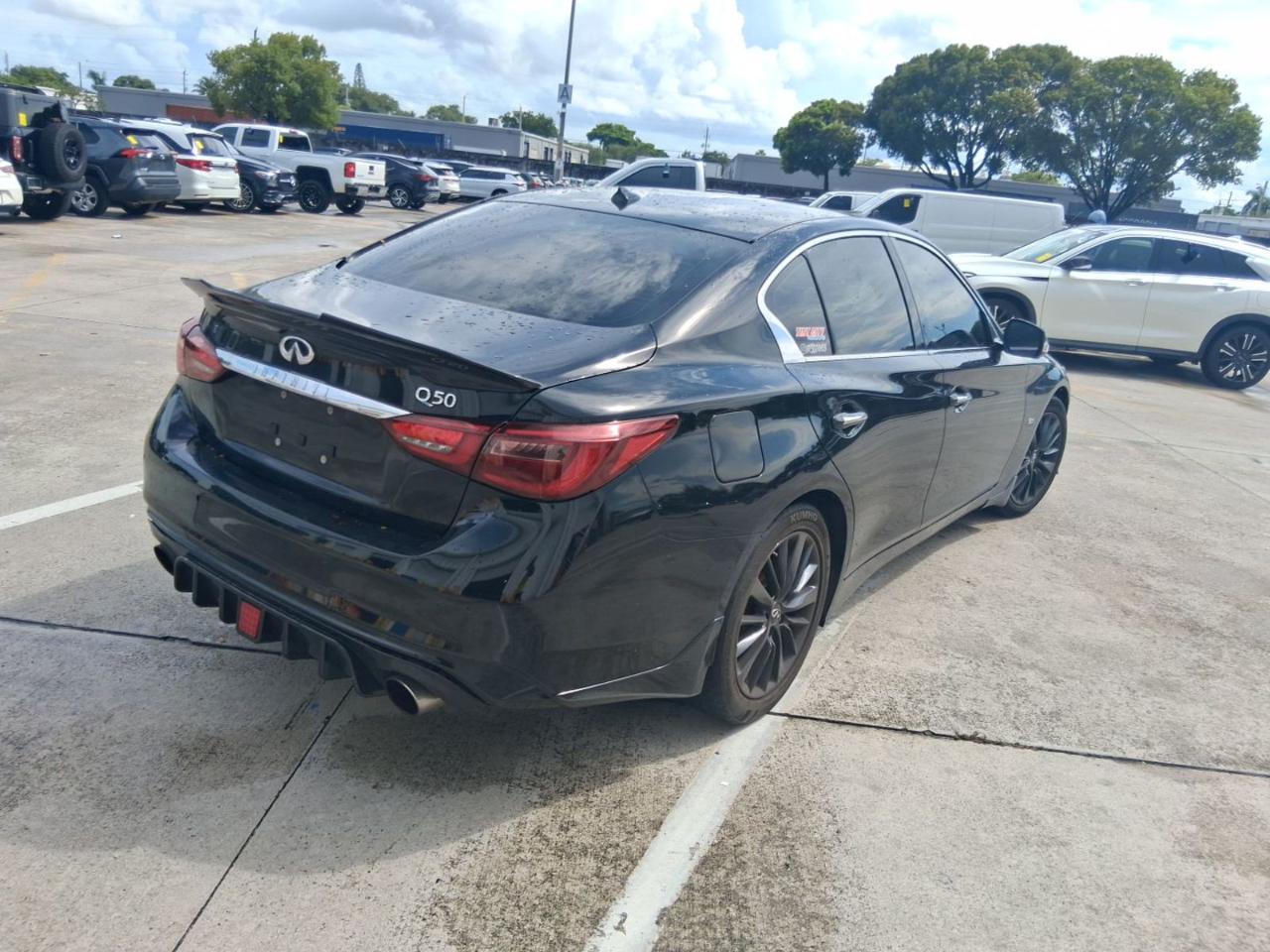 Infiniti Q50  2020