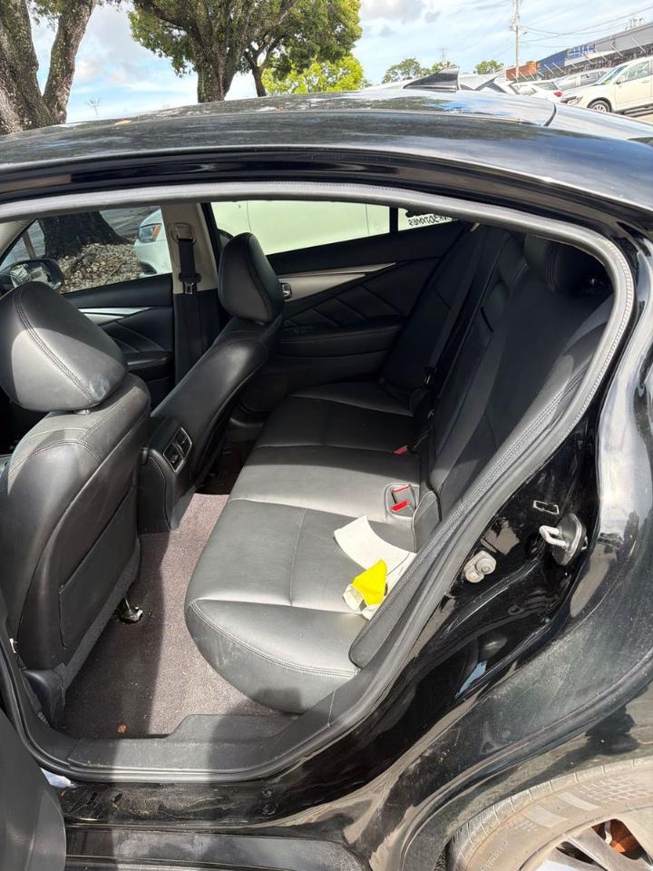 Infiniti Q50  2020