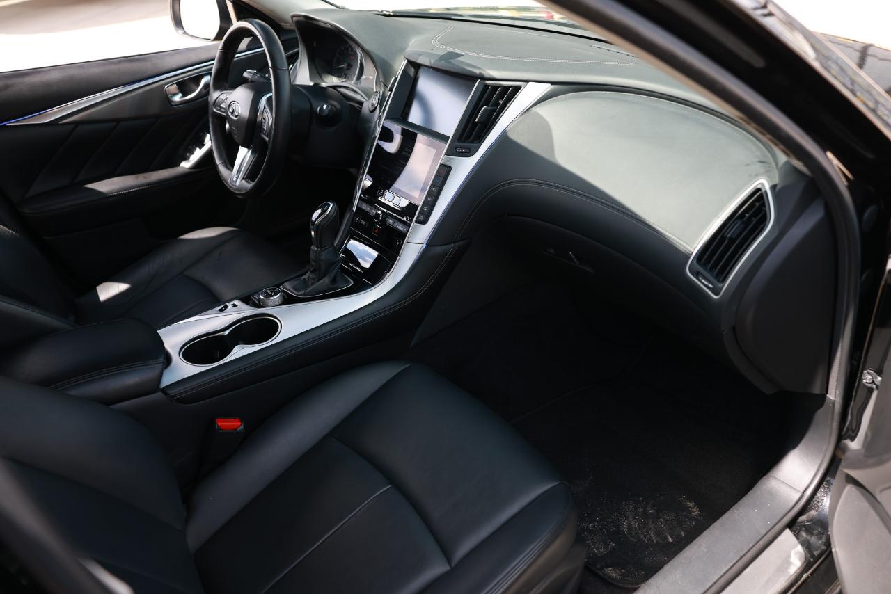 Infiniti Q50  2020