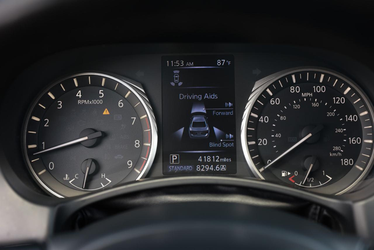 Infiniti Q50  2020
