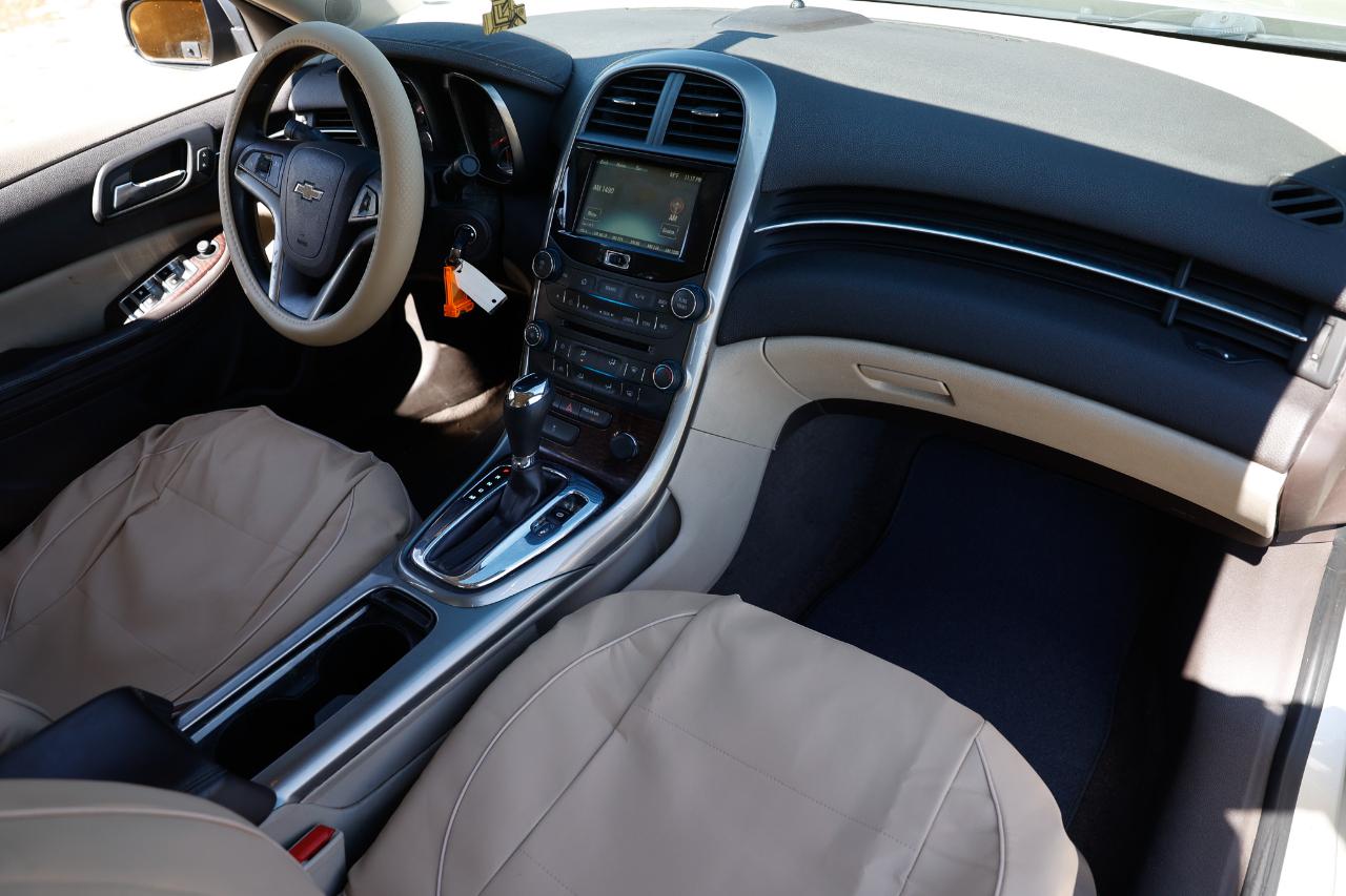 Chevrolet Malibu photo 18