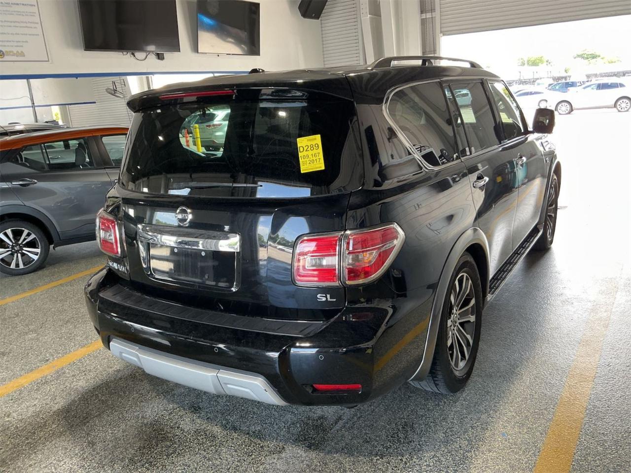 Nissan Armada  2017