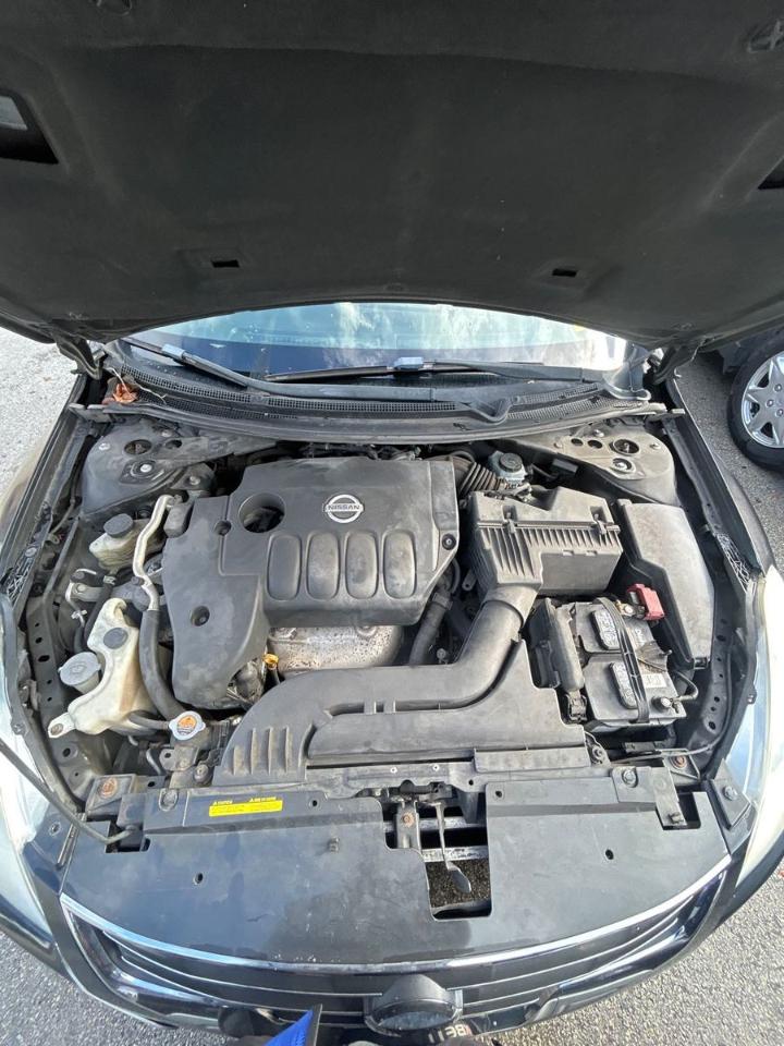 Nissan Altima  2012