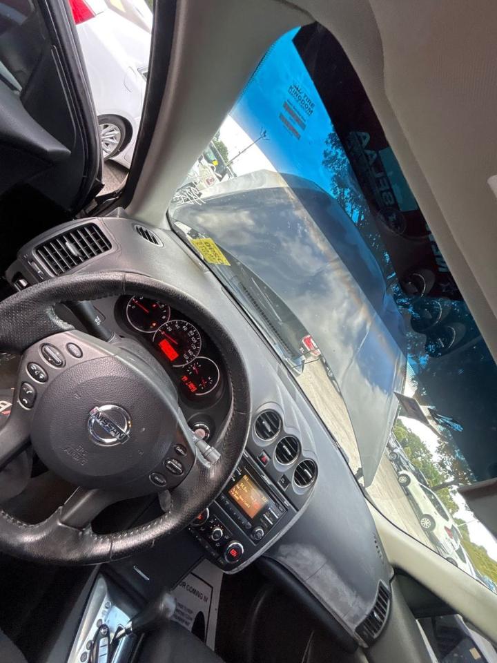 Nissan Altima  2012