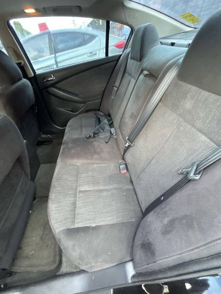 Nissan Altima  2012