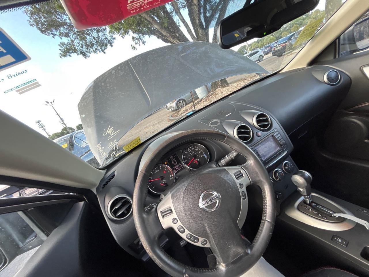 Nissan Rogue  2011