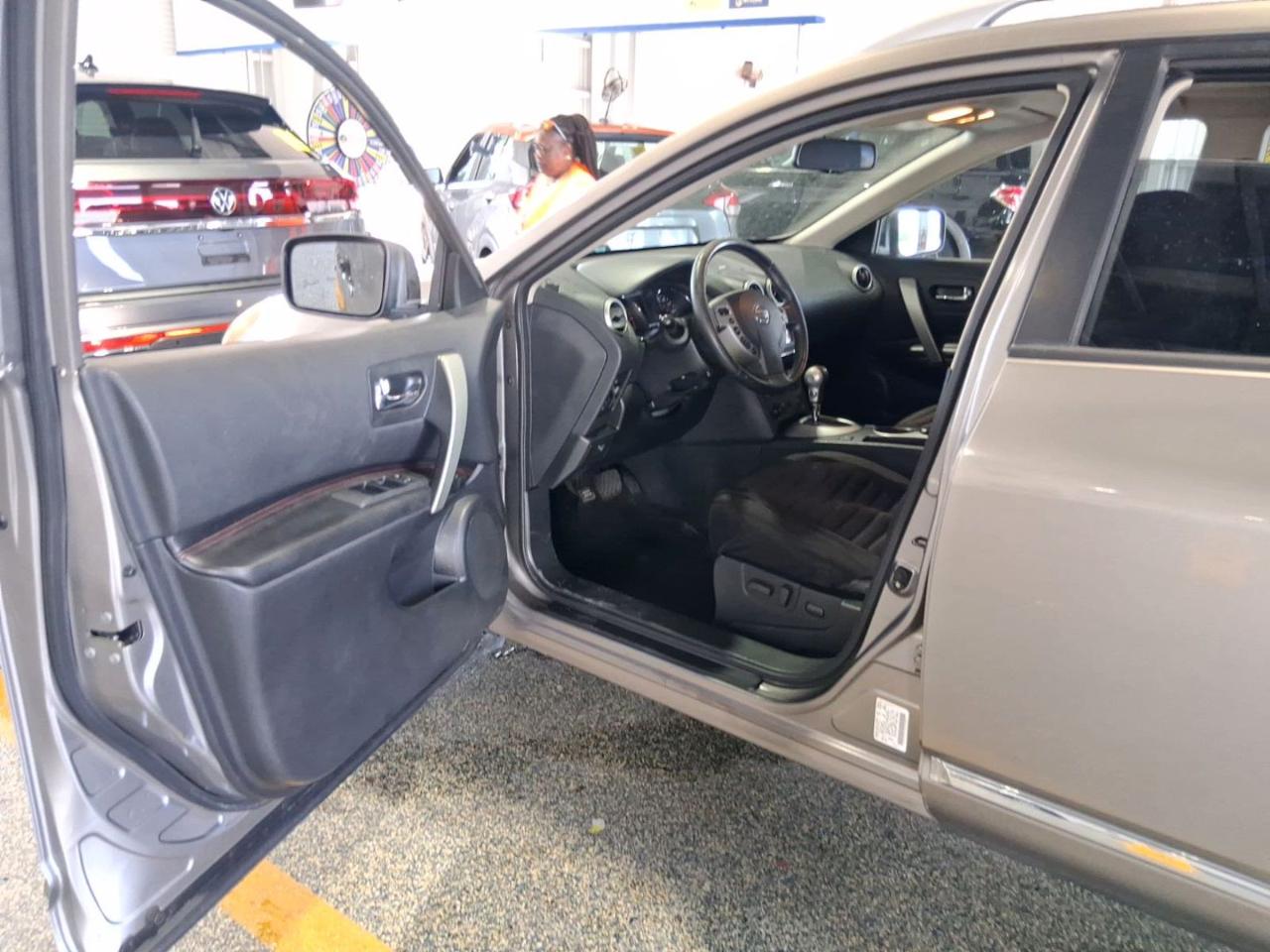 Nissan Rogue  2011
