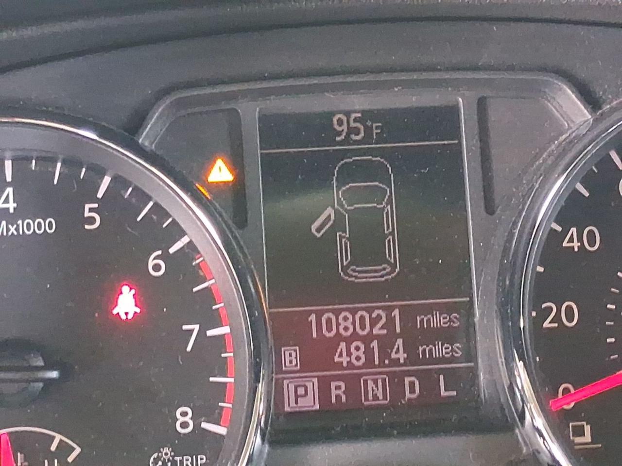 Nissan Rogue  2011
