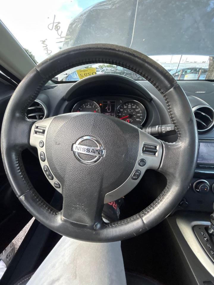 Nissan Rogue  2011