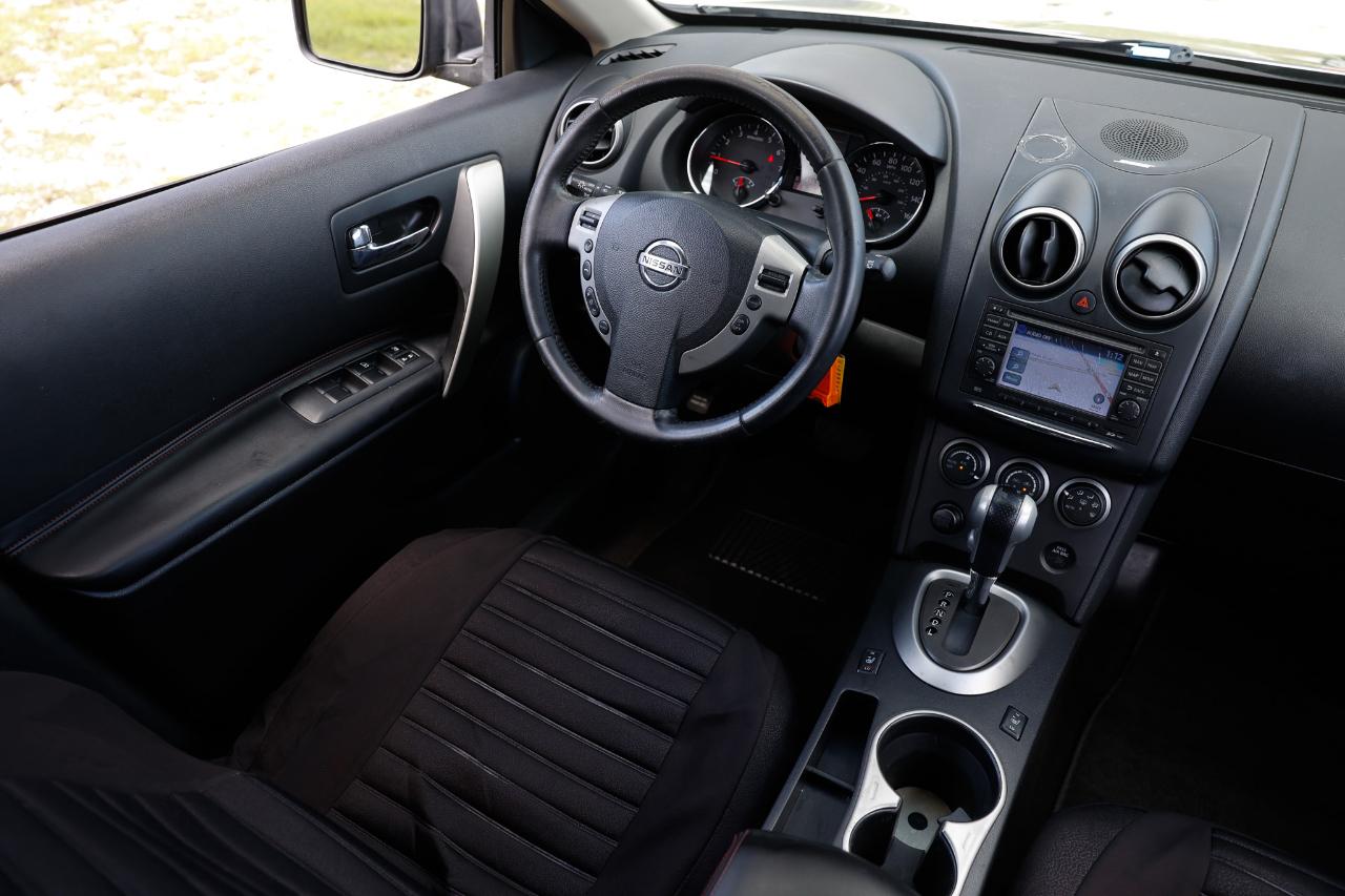 Nissan Rogue  2011