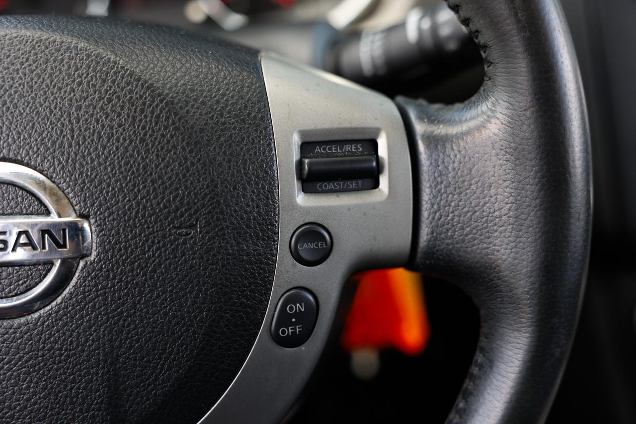 Nissan Rogue  2011