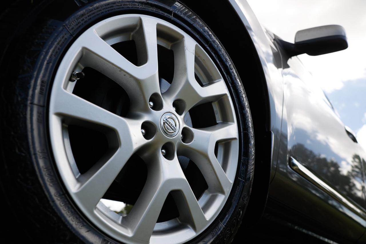 Nissan Rogue  2011
