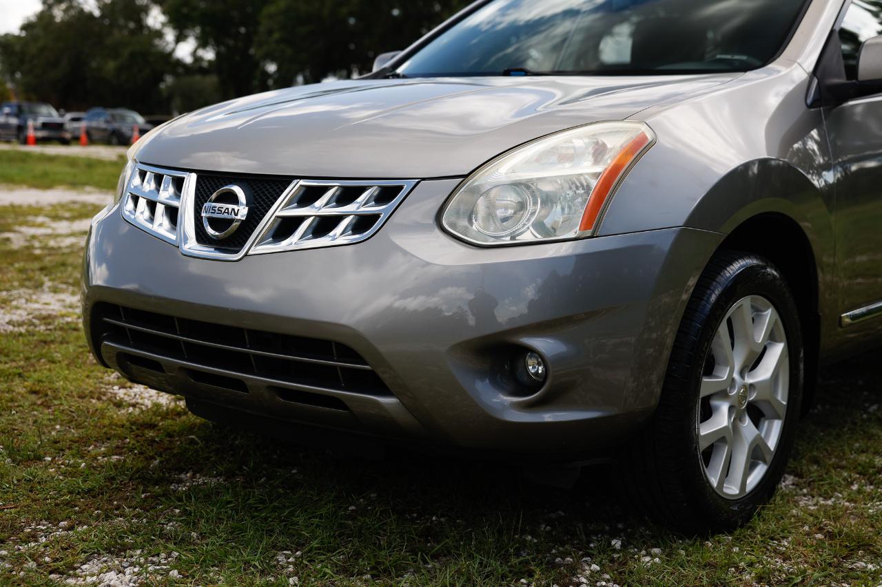 Nissan Rogue  2011