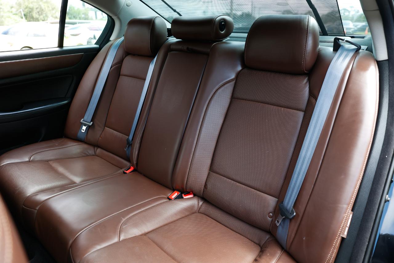 Hyundai Genesis  2012