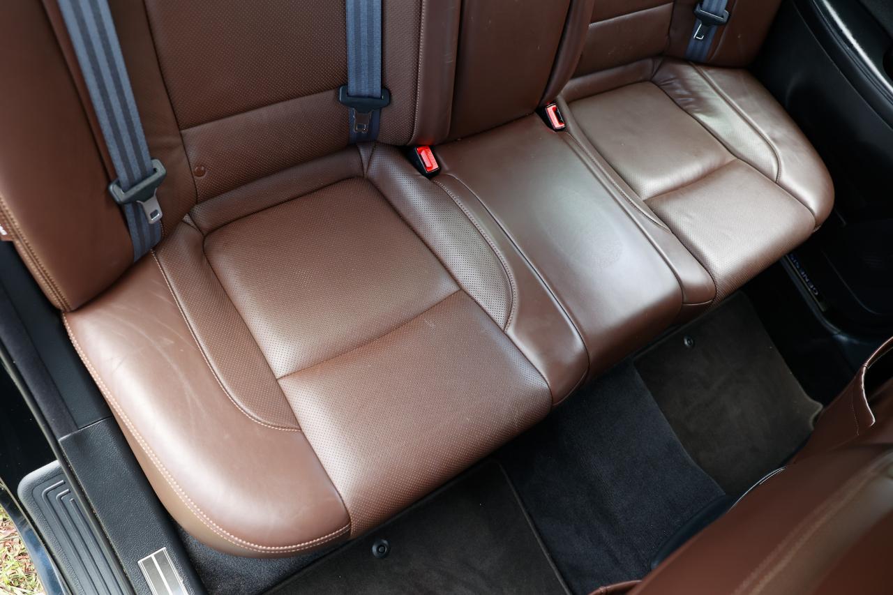 Hyundai Genesis  2012