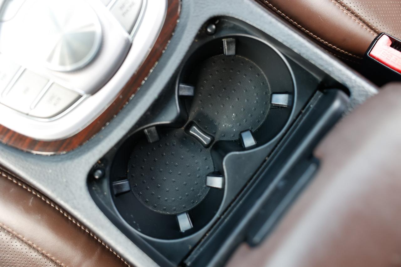 Hyundai Genesis  2012