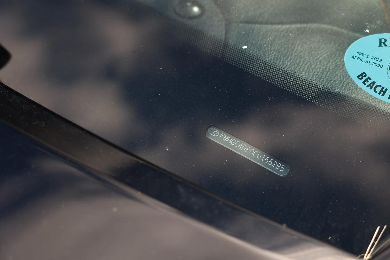 Hyundai Genesis  2012