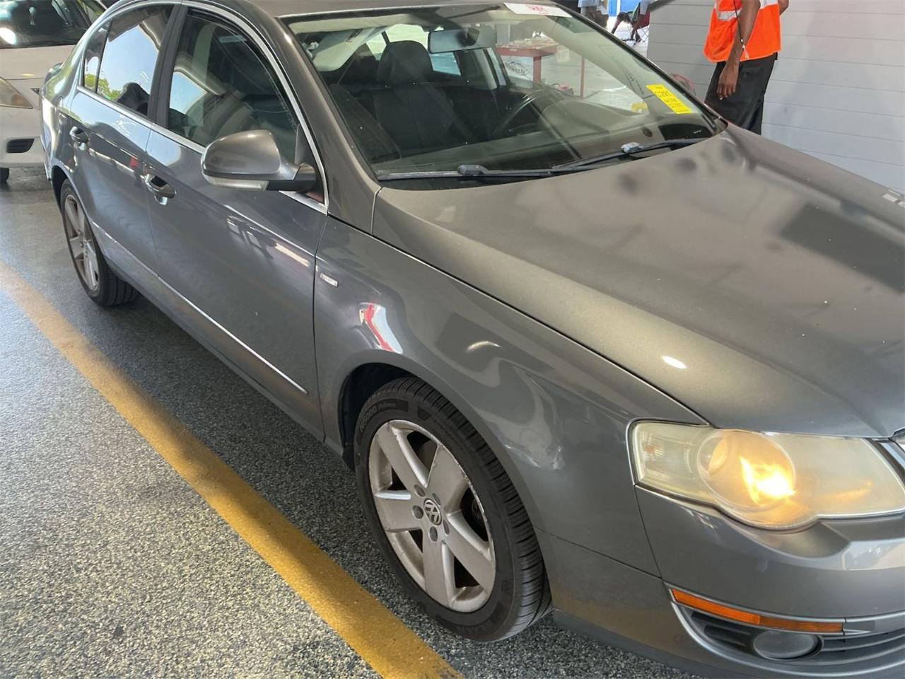Volkswagen Passat Sedan  2007