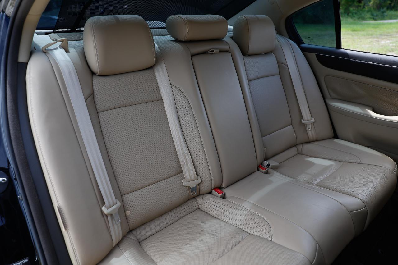 Hyundai Genesis  2013