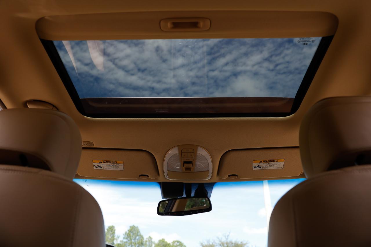 Hyundai Genesis  2013