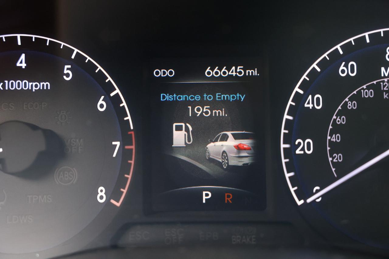 Hyundai Genesis  2013