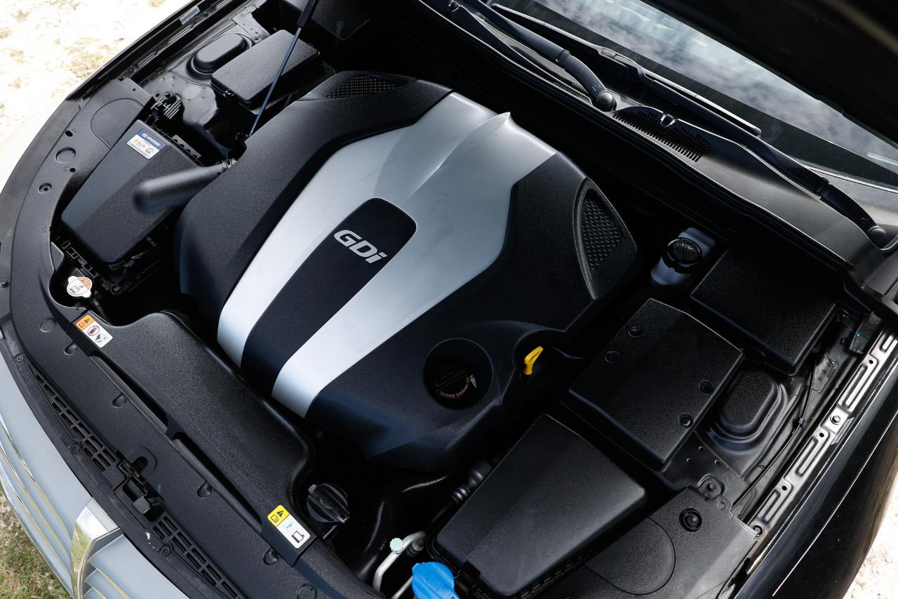 Hyundai Genesis  2013