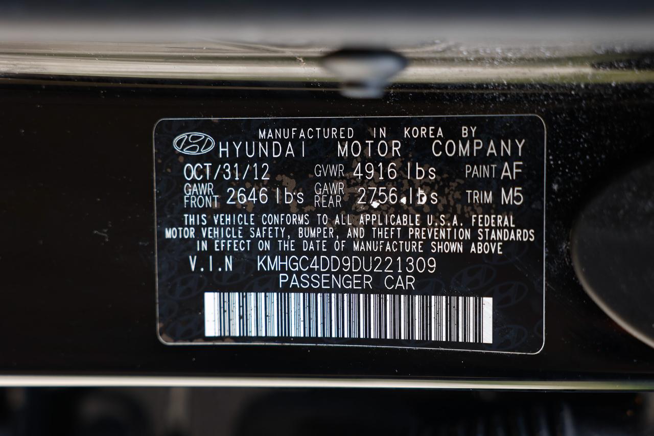 Hyundai Genesis  2013