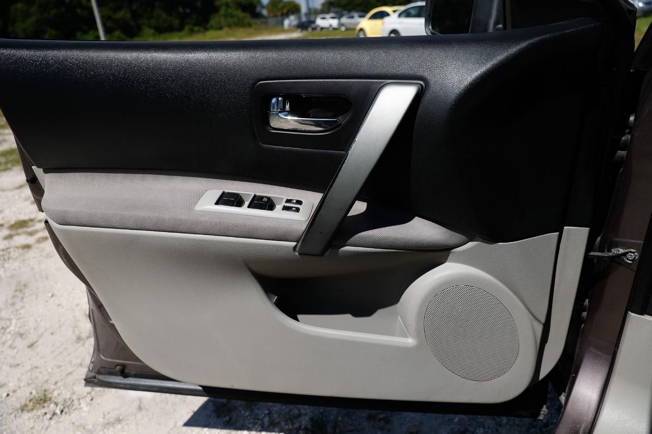 Nissan Rogue  2008