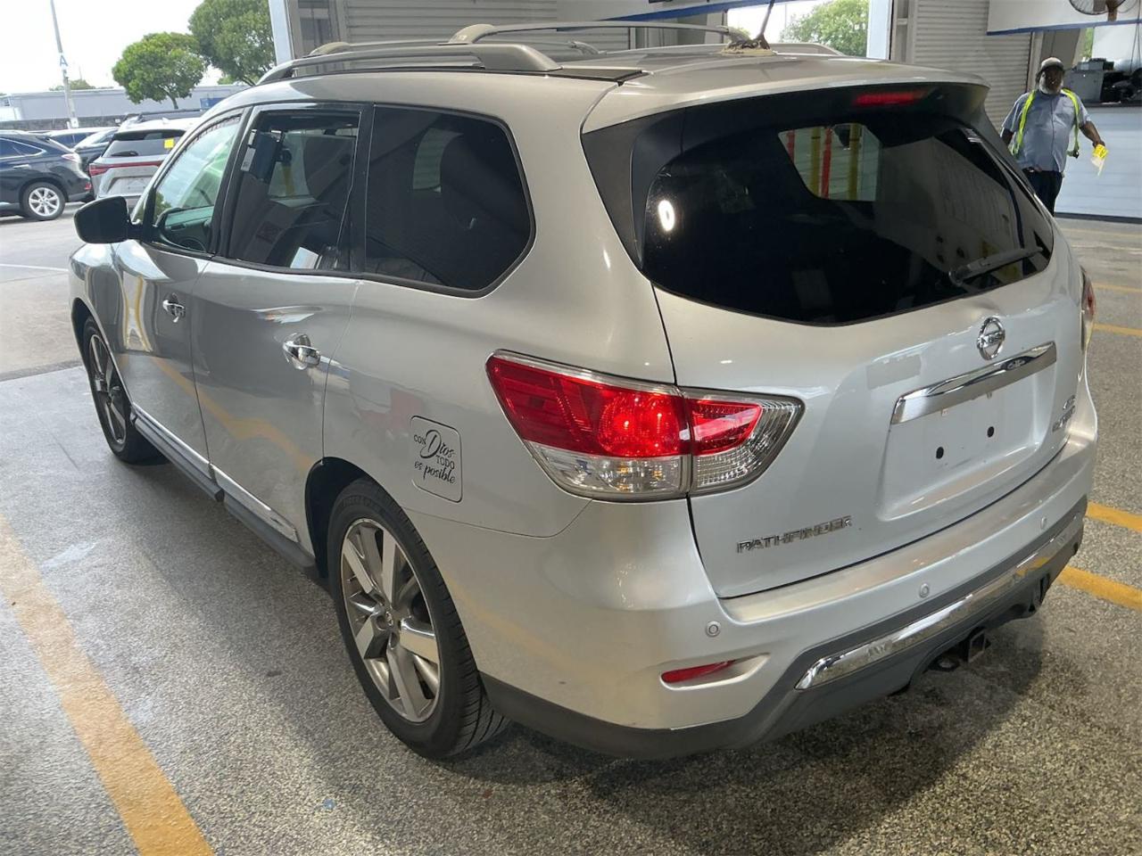 Nissan Pathfinder  2013